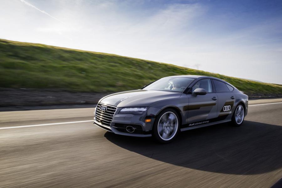  Audi A7 Sportback Piloted Driving Concept 2015 года  (фото 15 из 15)